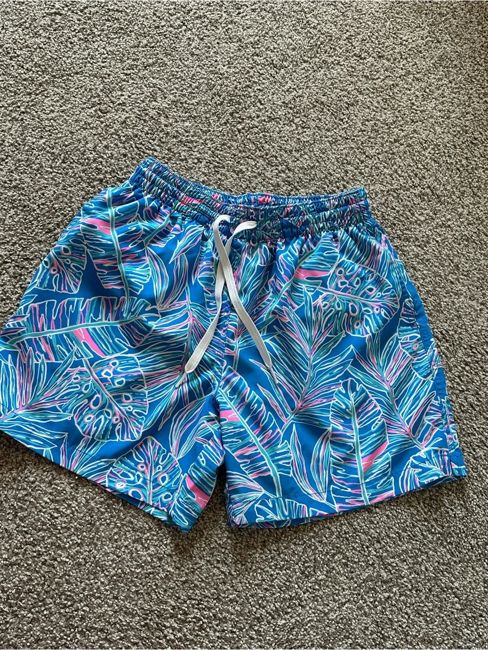 Chubbies Tropical Blue Leaf Print Swim Shorts